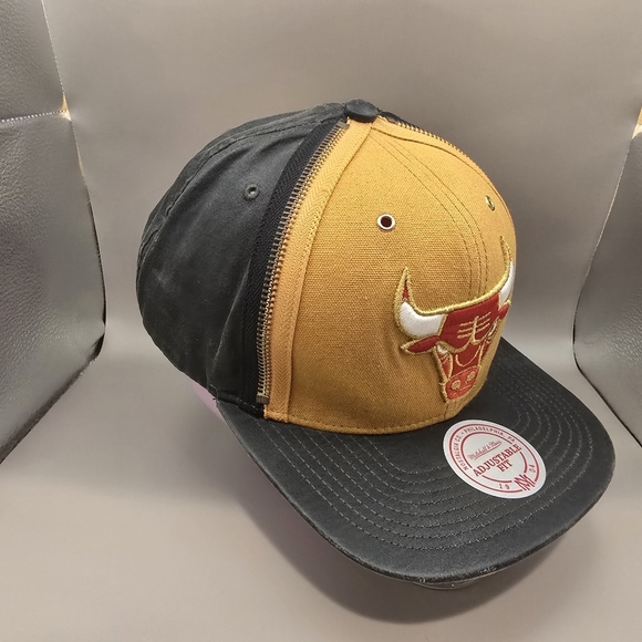 Chicago Bulls Adjustable Snapback Hat Mitchell & Ness Customized w/ Zipper Front - Picture 2 of 10